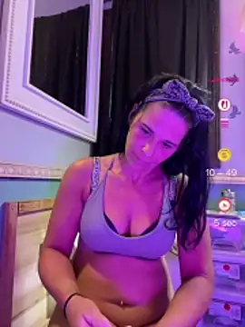 Snapshot of Vanessa_Valentine chatting on July 1, 2:18 pm Vanessa Valentine online show from July 1, 2:18 pm