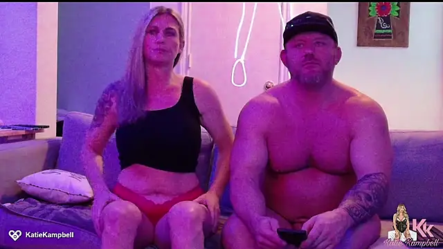 KatieKampbell online show from April 28, 2:21 am