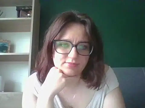 Snapshot of sensual_paris chatting on May 14, 5:36 am sensual paris online show from May 14, 5:36 am