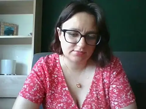 Snapshot of sensual_paris chatting on June 25, 5:23 am sensual paris online show from June 25, 5:23 am