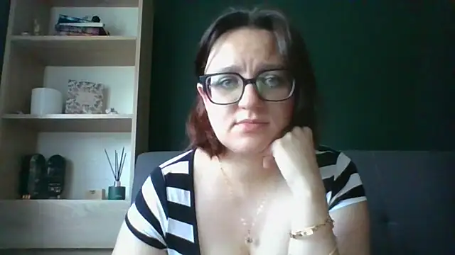 Snapshot of sensual_paris chatting on July 28, 5:25 am sensual paris online show from July 28, 5:25 am