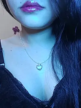 silkyhairs online show from June 24, 6:51 pm