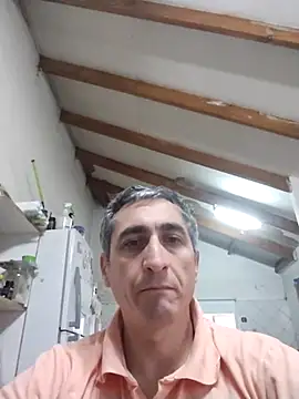Snapshot of Alejandro83bsf chatting on August 5, 4:32 pm Alejandro83bsf online show from August 5, 4:32 pm