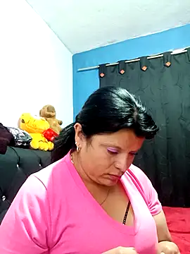 Samantha Kieran online show from May 9, 1:00 am