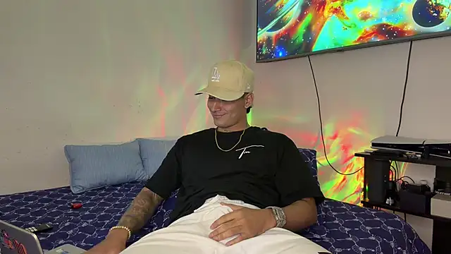 SexxxySquirterStev777 online show from June 27, 2:12 pm