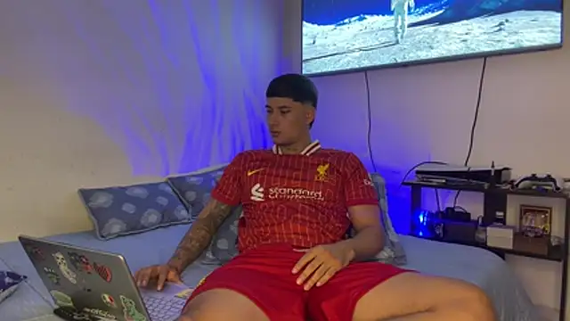 SexxxySquirterStev777 online show from July 18, 2:10 pm