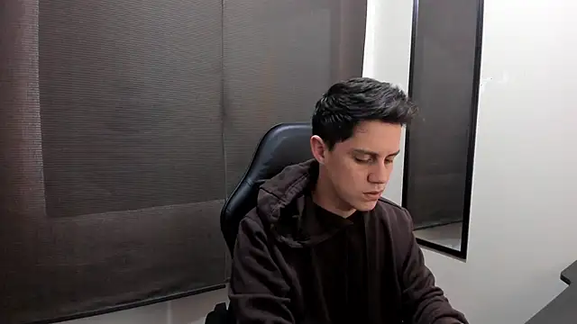 Snapshot of KendricTorres chatting on June 27, 1:06 pm KendricTorres online show from June 27, 1:06 pm