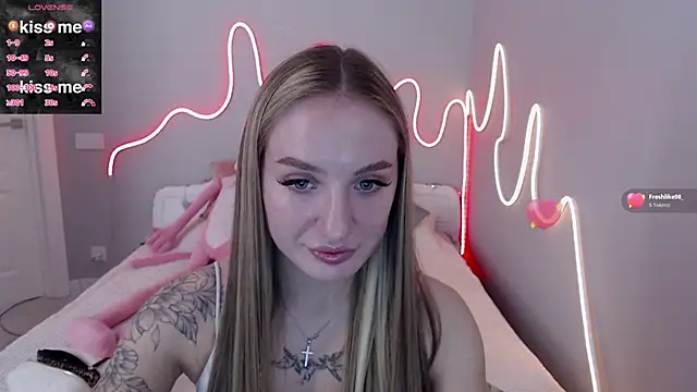 MirrraMisss online show from May 5, 2:14 pm