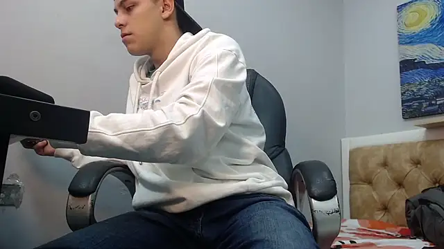 Ethanx18  online show from May 15, 5:03 am