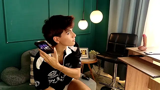 Snapshot of christopher_robin4 chatting on July 22, 8:00 pm christopher robin4 online show from July 22, 8:00 pm