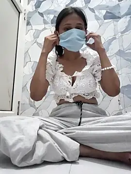sassyygurl online show from May 8, 3:06 pm