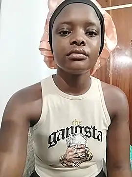 DarkPearl 20 online show from August 4, 4:59 am