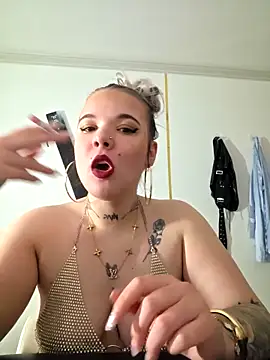 DominaLori online show from April 30, 6:14 pm