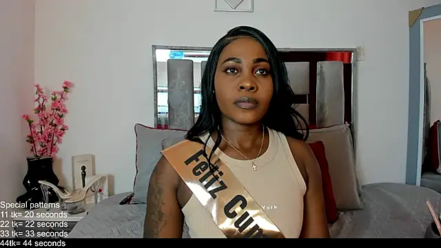 Snapshot of EmilyRooa1 chatting on June 24, 7:35 pm EmilyRooa1 online show from June 24, 7:35 pm