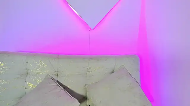 Snapshot of LiaCampbell_ chatting on July 7, 11:42 pm LiaCampbell online show from July 7, 11:42 pm