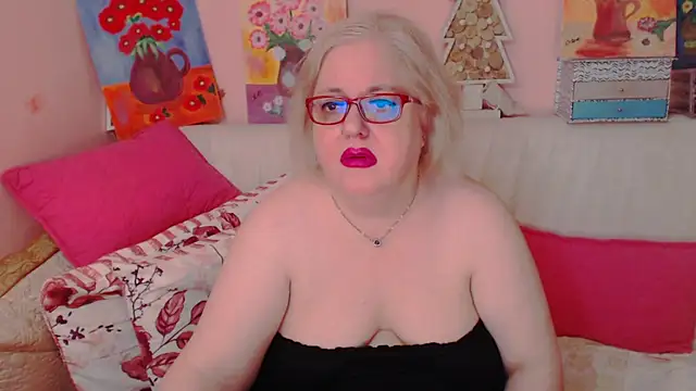 Snapshot of Maturelove_xxx chatting on June 25, 7:18 pm Maturelove xxx online show from June 25, 7:18 pm