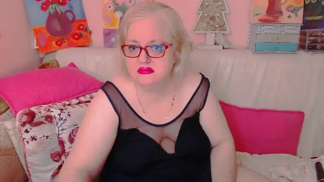 Snapshot of Maturelove_xxx chatting on July 9, 7:07 pm Maturelove xxx online show from July 9, 7:07 pm