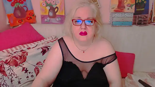 Snapshot of Maturelove_xxx chatting on July 27, 7:54 pm Maturelove xxx online show from July 27, 7:54 pm