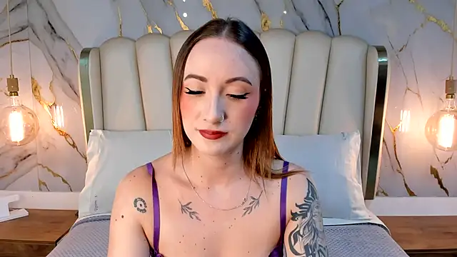 Hannah Lane online show from August 3, 12:21 pm