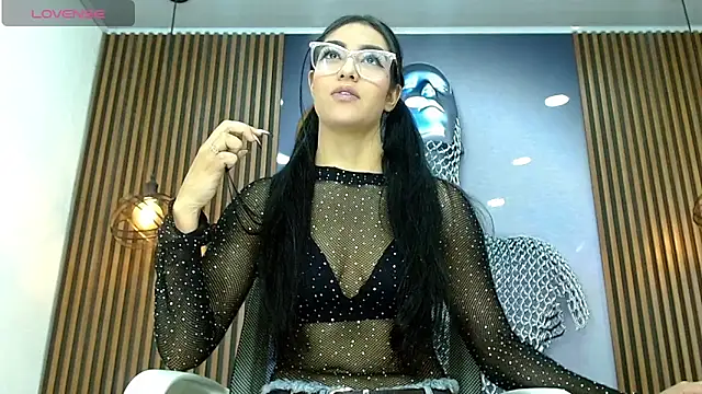 RoxxySweet01 online show from May 4, 1:18 pm
