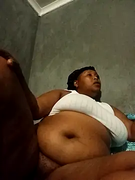 SexyChubbyPussy online show from May 5, 7:44 pm