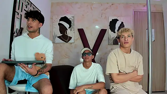 LUCKY BOX2026 online show from April 28, 8:25 pm