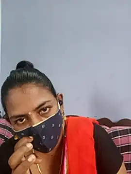 cathrine92 online show from May 15, 11:56 pm