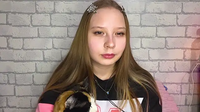 MertieVandusen online show from April 30, 8:57 pm