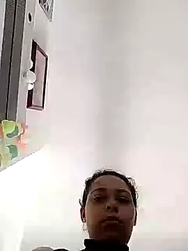 aurorabillini online show from May 15, 3:41 pm