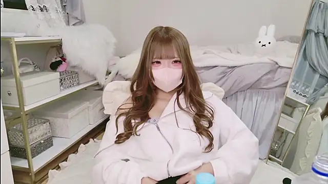 Ichiru chan online show from May 5, 10:01 am