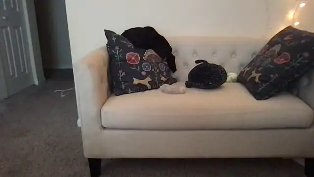 kittycat4810 online show from May 25, 5:41 pm
