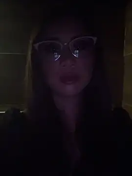 kittycat4810 online show from May 29, 4:32 am