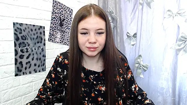 Snapshot of KendraSpt chatting on May 1, 7:35 am KendraSpt online show from May 1, 7:35 am