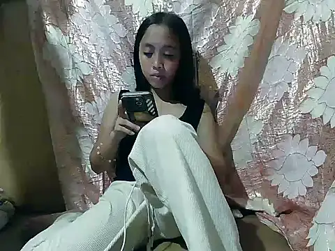 Yours AsianPinayGirl18 online show from May 19, 9:48 am