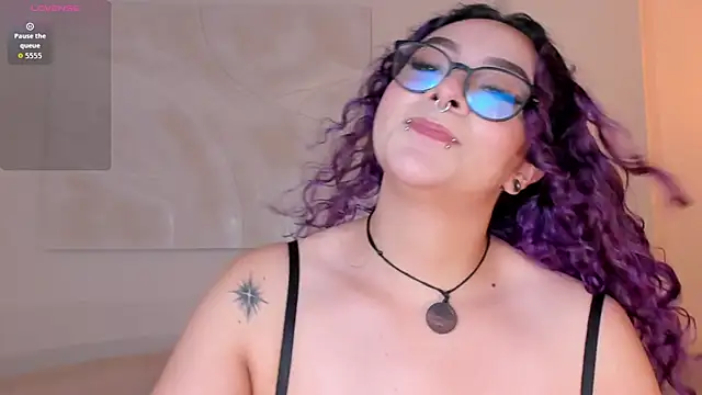 LoiseHarper online show from June 5, 6:52 am