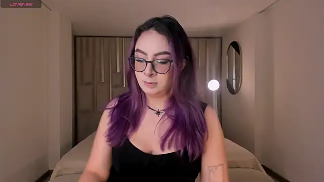 LoiseHarper online show from June 19, 4:17 am