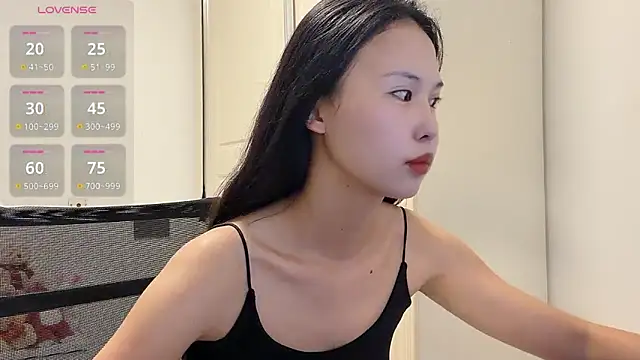 Snapshot of -LINXI chatting on June 21, 12:30 pm -LINXI online show from June 21, 12:30 pm