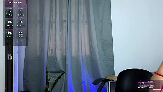 megangil  online show from May 30, 2:36 pm