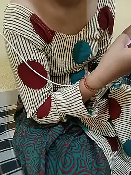Seema yadav01 online show from June 15, 5:31 am