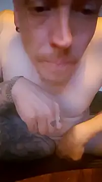 Kingclit1998 online show from April 30, 8:57 pm