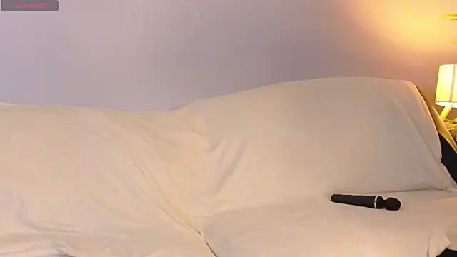 Snapshot of Rose_verby chatting on June 21, 4:04 am Rose verby online show from June 21, 4:04 am