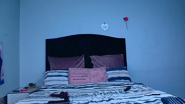 Snapshot of KillarRose chatting on June 25, 5:12 am KillarRose online show from June 25, 5:12 am