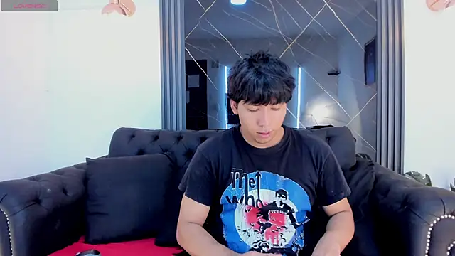 jhoan evanss online show from May 25, 2:28 am
