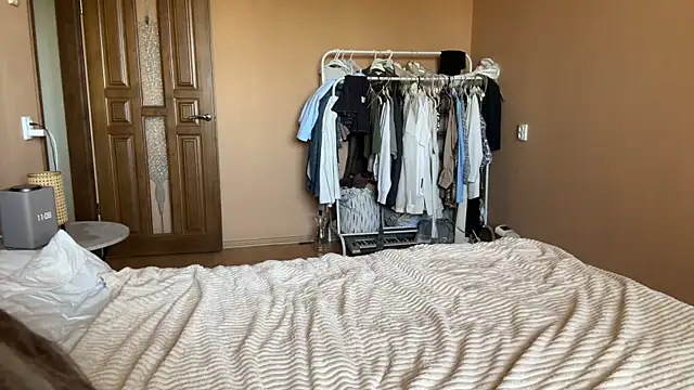 Snapshot of TrishIsaac chatting on July 16, 8:09 am TrishIsaac online show from July 16, 8:09 am