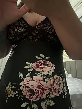 Snapshot of Mariiii_morena chatting on July 3, 9:27 am Mariiii morena online show from July 3, 9:27 am