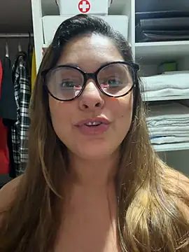 Snapshot of Mariiii_morena chatting on July 13, 10:18 am Mariiii morena online show from July 13, 10:18 am