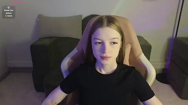 Snapshot of Eva_Th0mpson chatting on June 10, 1:28 am Eva Th0mpson online show from June 10, 1:28 am