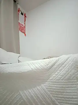 Snapshot of Ari_vibesX chatting on June 8, 3:07 am Ari vibesX online show from June 8, 3:07 am