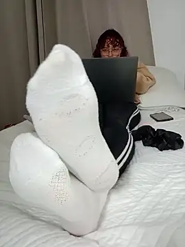 Snapshot of Ari_vibesX chatting on June 8, 11:27 pm Ari vibesX online show from June 8, 11:27 pm