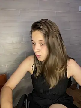 Blossom Emily online show from July 4, 4:02 pm